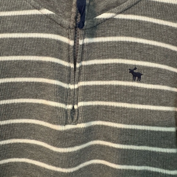 Gray Striped Kids 3/4 Zip Adorable Preppy Sweater Polo Shirt . Kids 7 - Picture 3 of 7